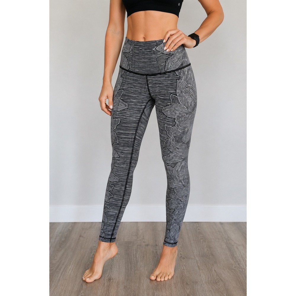 Lululemon Wunder Under High Rise Leggings Dottie Tribe White Black‎ Sz 4